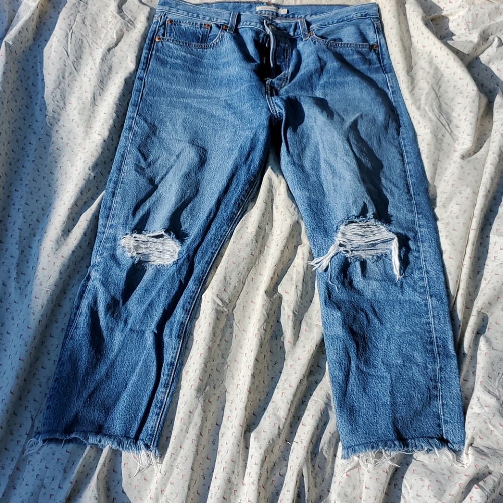 Levi Wedgie Straight Jean